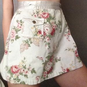 White floral canvas skirt, 29" down